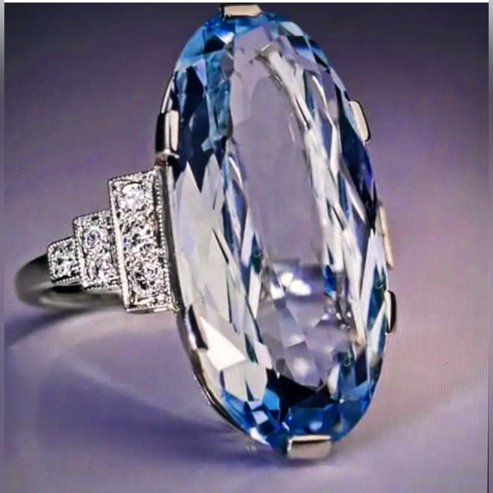 NWOT Silver Cocktail Ring with Turquoise Crystal